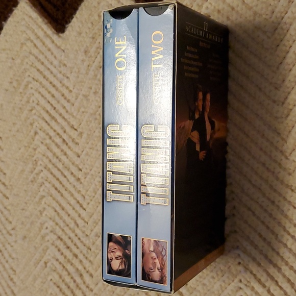Titanic - VHS (2 parts) - Picture 3 of 4